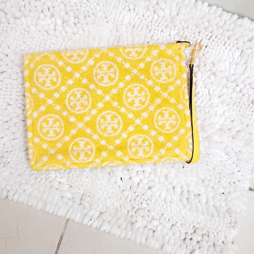 Tory Burch Yellow and White Patterned Wristlet